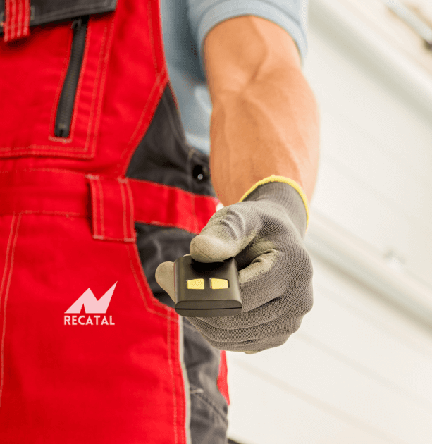 Contacta con Recatal - puertas automáticas y automatismos contacta con recatal para conocer más información
