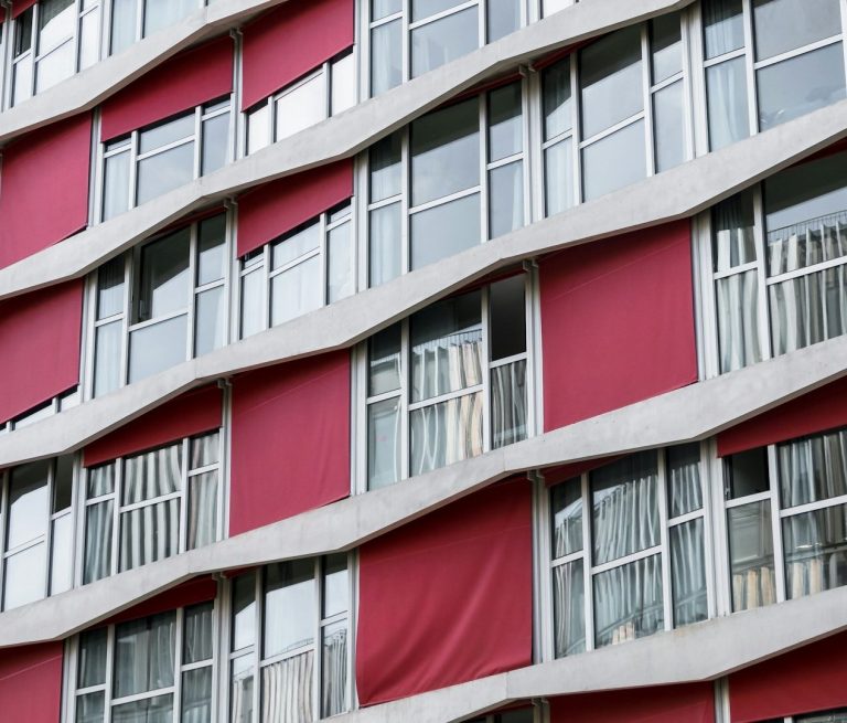 contacta con recatal para conocer más información